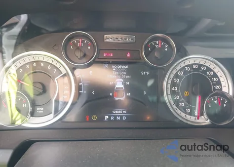 2017 Ram 1500 Big Horn 4X4 5'7 Box z USA, uszkodzony, nr VIN 1C6RR7LG9HS546785